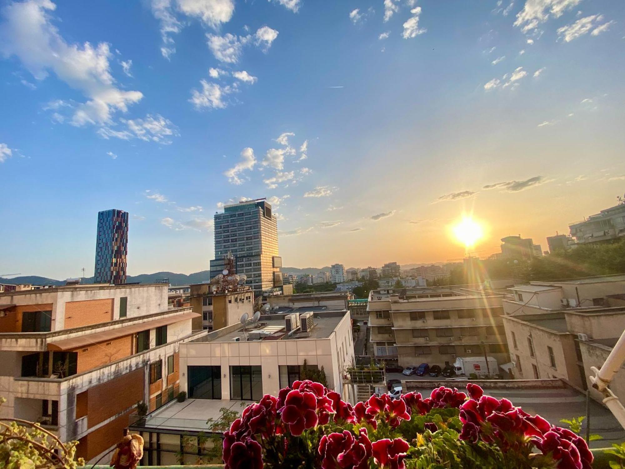 Rtsh Apartment Tirana Bagian luar foto
